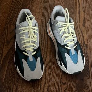 Yeezy Waverunner Sneakers